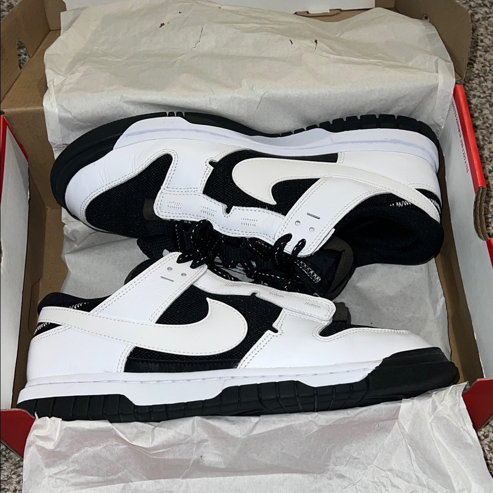 EUC with Box Nike Air Dunk Jumbo Reverse Pandas